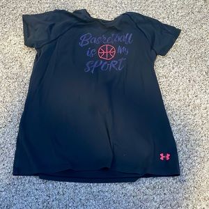 Youth under armour tshirt